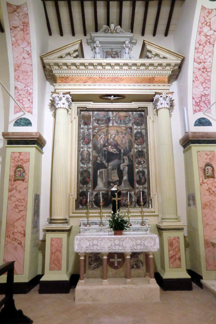 Chiesa di San Pietro - altare Madonna del Rosario - Grotti