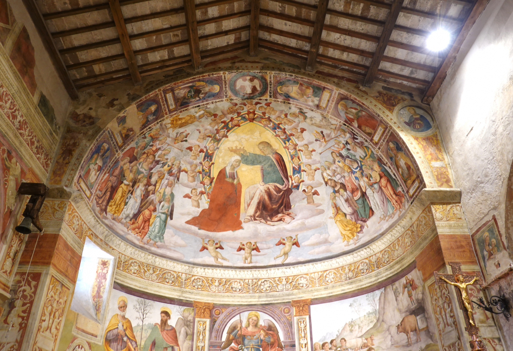 Abside della chiesa di San Michele Arcangelo - Gavelli