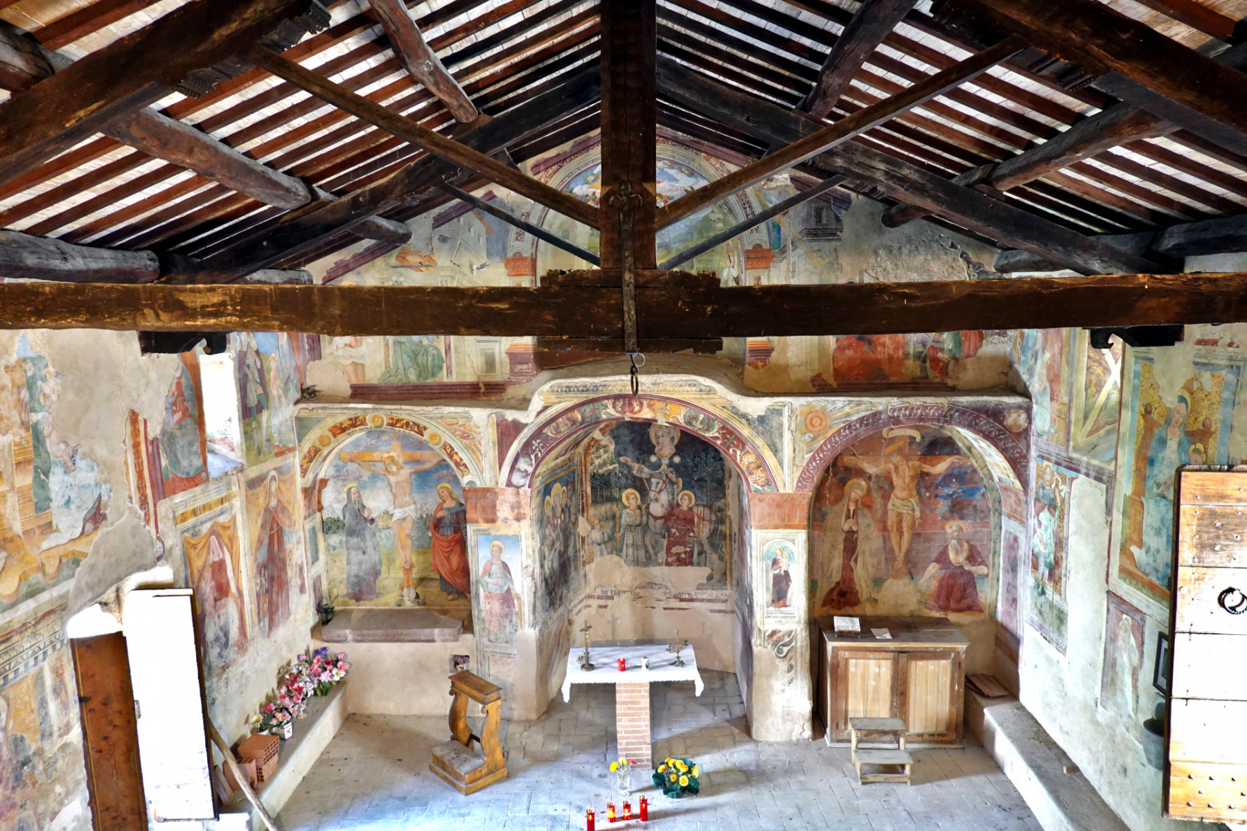 Chiesa di Santa Maria delle Grazie - interno - Caso