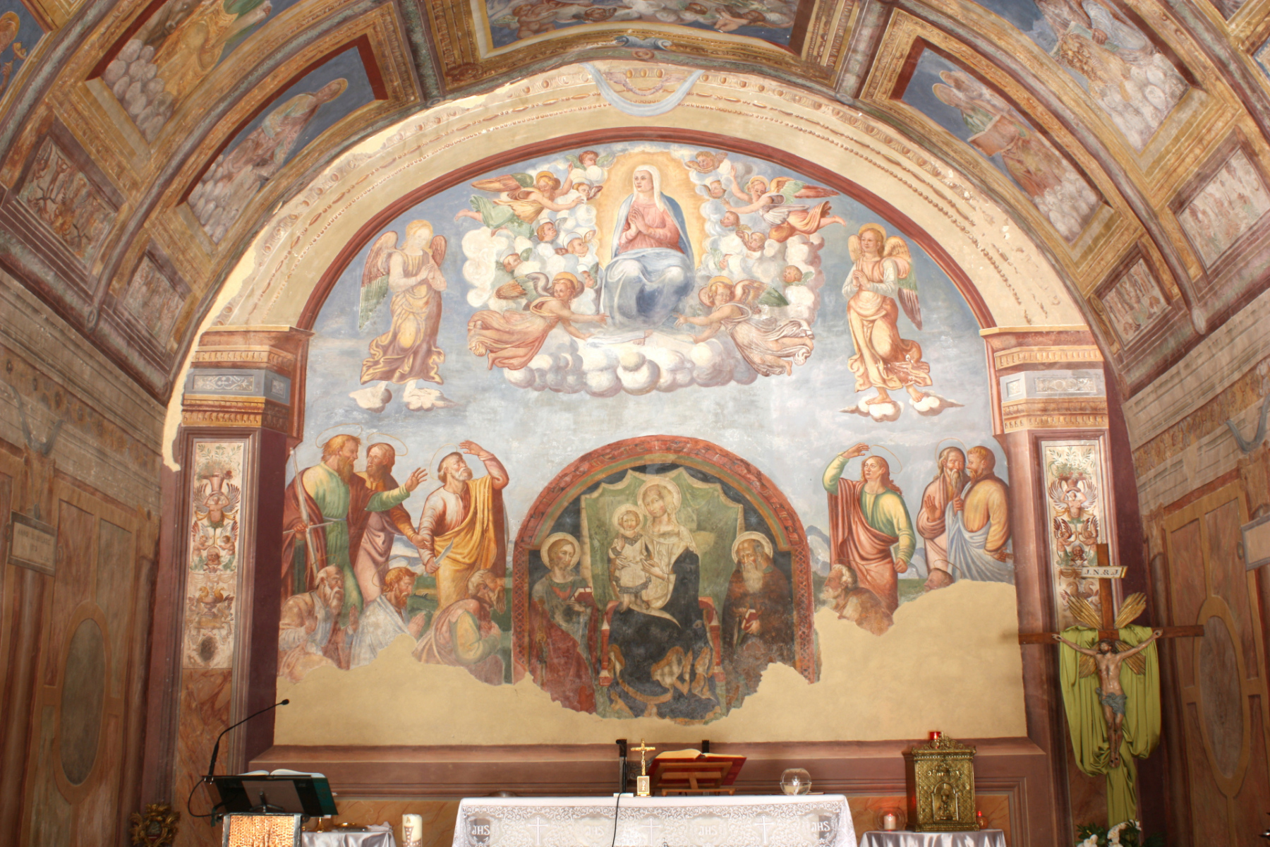 Chiesa di Santa Maria delle Grazie - affresco di fondo - Sant'Anatolia di Narco